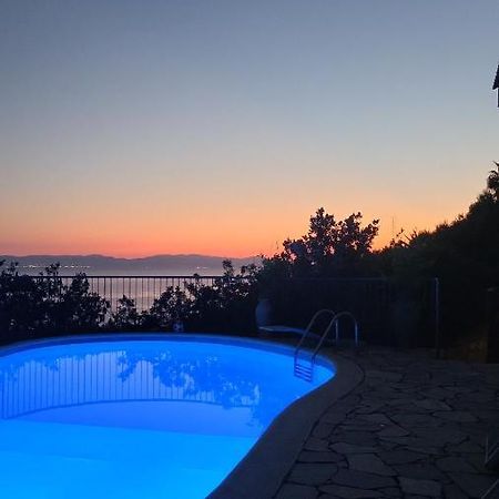Villa Panoramica Tra Suggestive Notti Stellate. Torre delle Stelle Εξωτερικό φωτογραφία