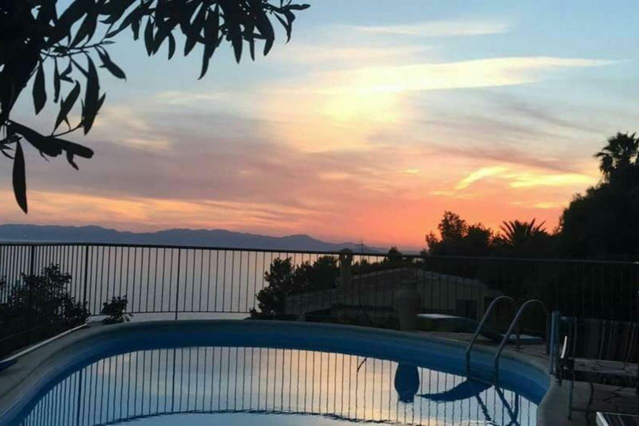 Villa Panoramica Tra Suggestive Notti Stellate. Torre delle Stelle Εξωτερικό φωτογραφία